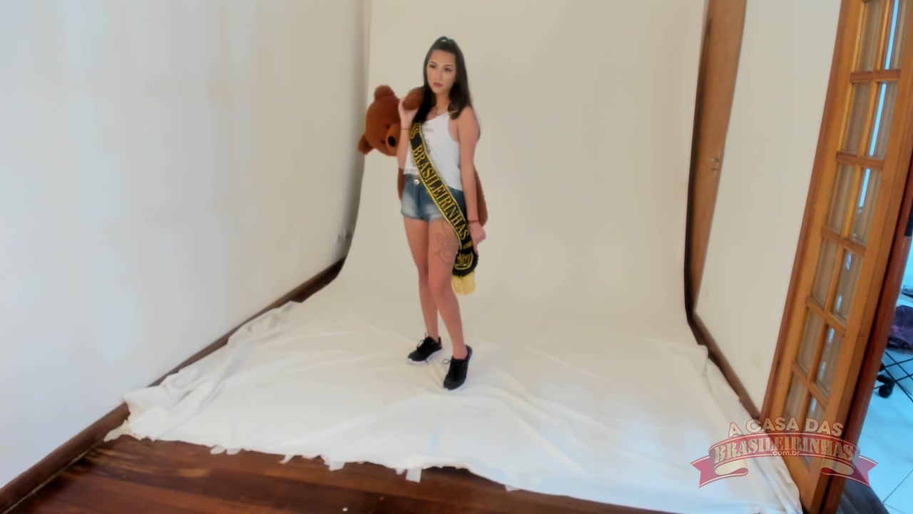 Rolou até foto sensual da bucetinha com a nova atriz Mc Ni Hot