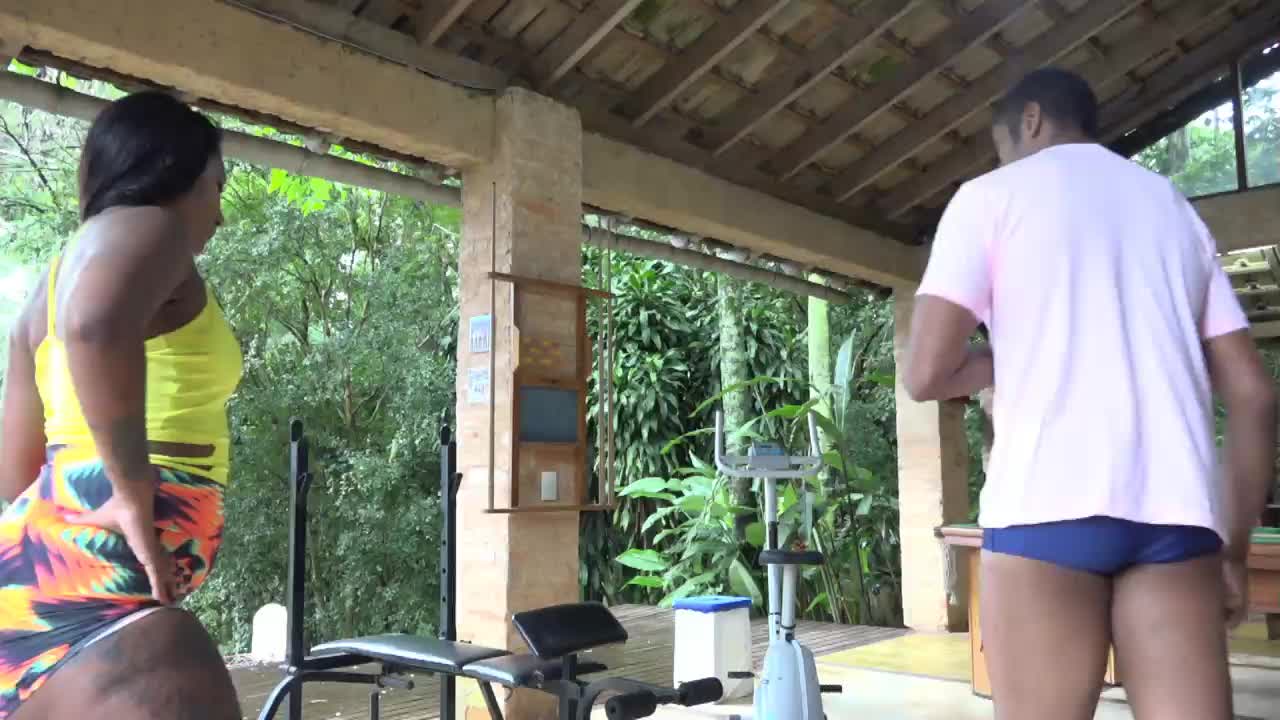 Confira a putaria na academia da Casa das Brasileirinhas