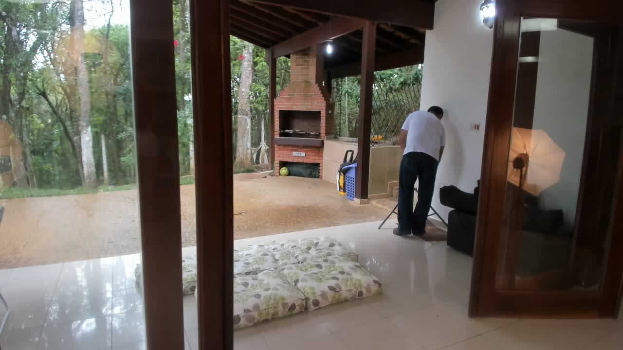 Confira o primeiro ensaio sensual da gata Bibi Griffo