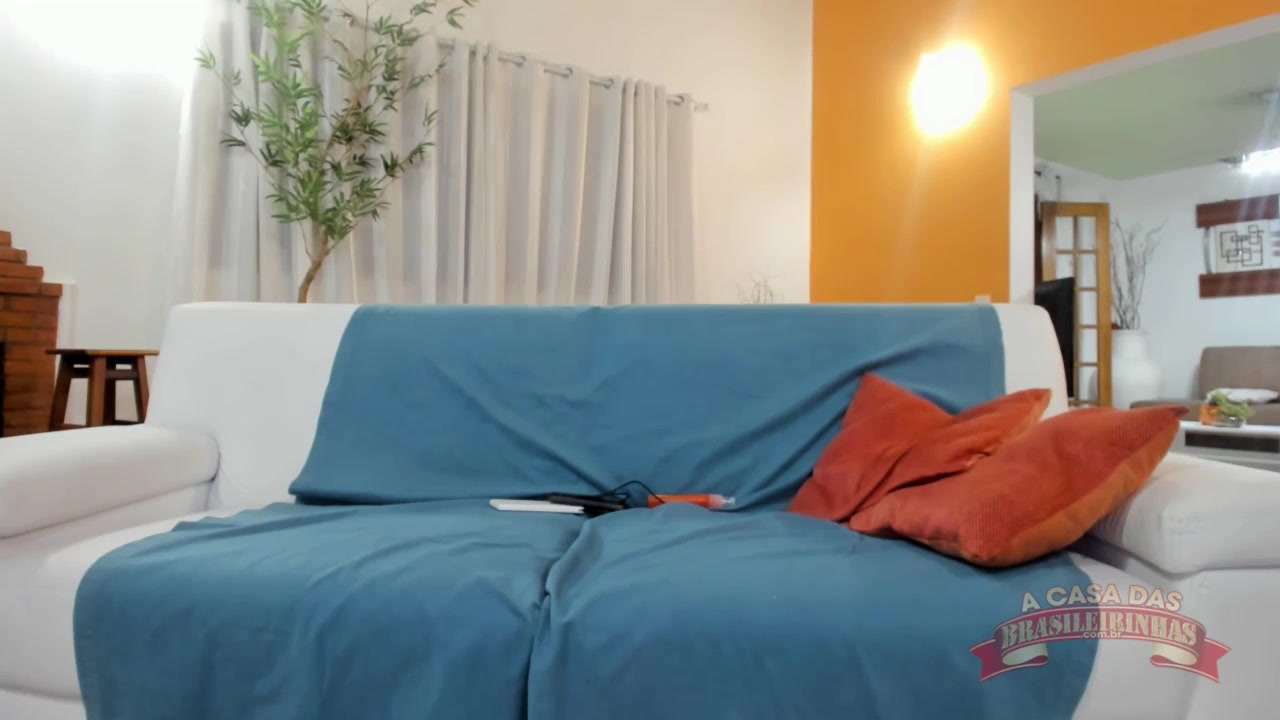 Atriz porno Elisa Sanches revela que só gosta de foda hard