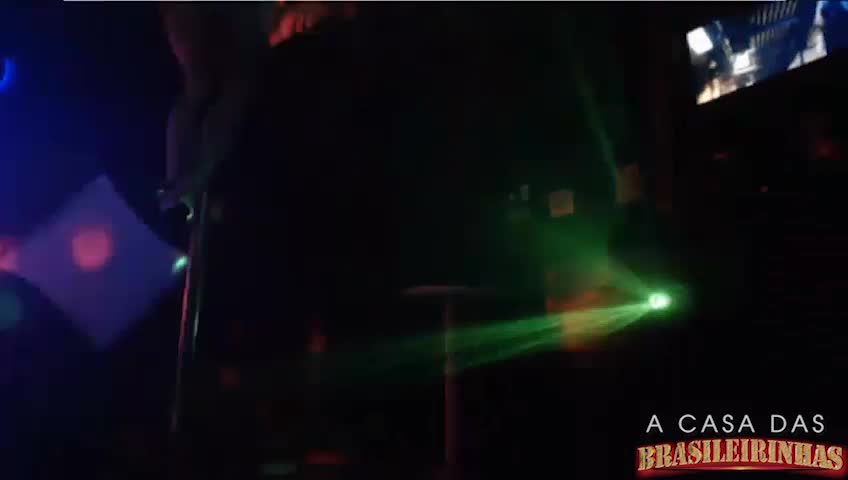 Bia Marques dá um show na Balada Liberal!