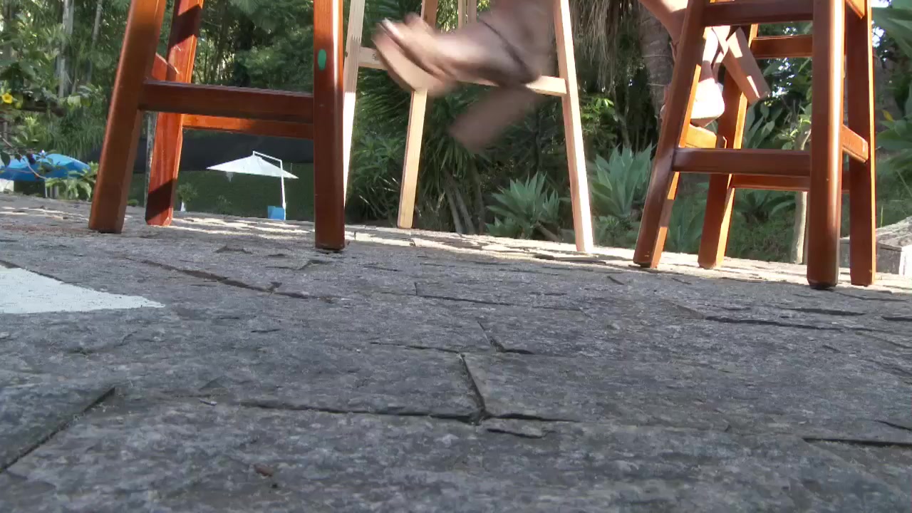 Julia Mattos vídeo da gostosa se pintando nua
