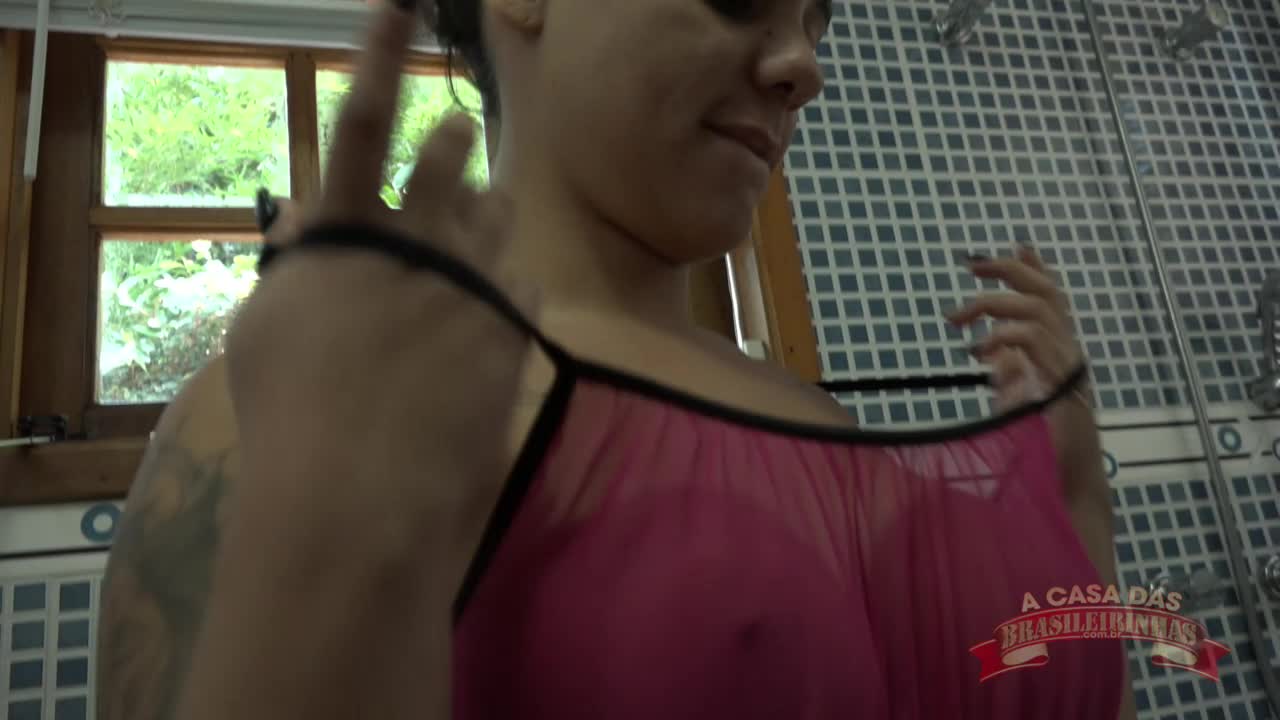 Barbara Alves Brasileirinhas, a safada tomou um banho sensual 