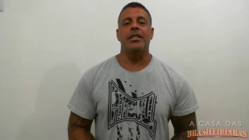 Alexandre Frota lança a prova: sexo lésbico entre as garotas!