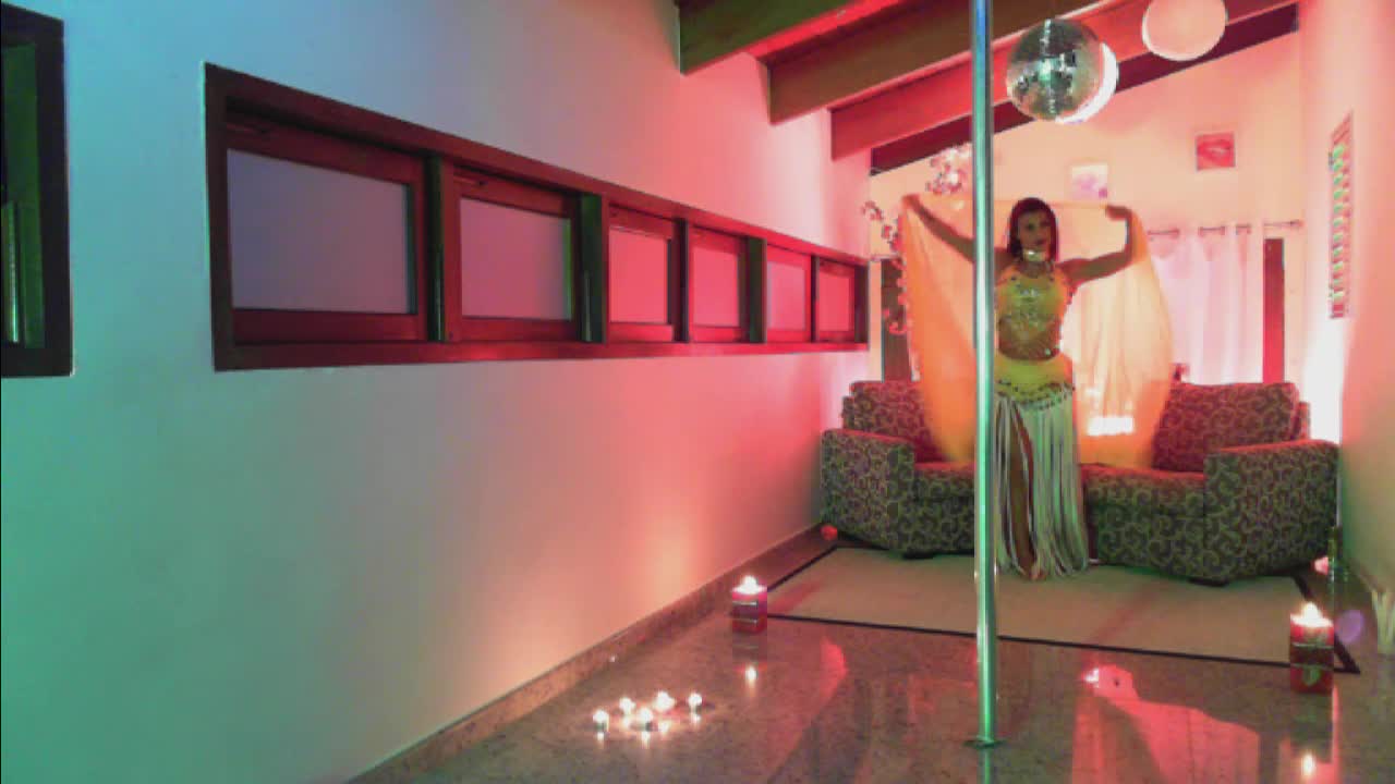 Hora do Pole Dance com Yara e Amanda!