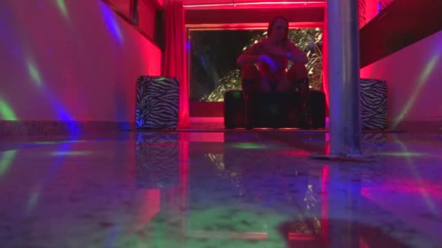 Bruninha Fitness caprichou no pole dance AO VIVO