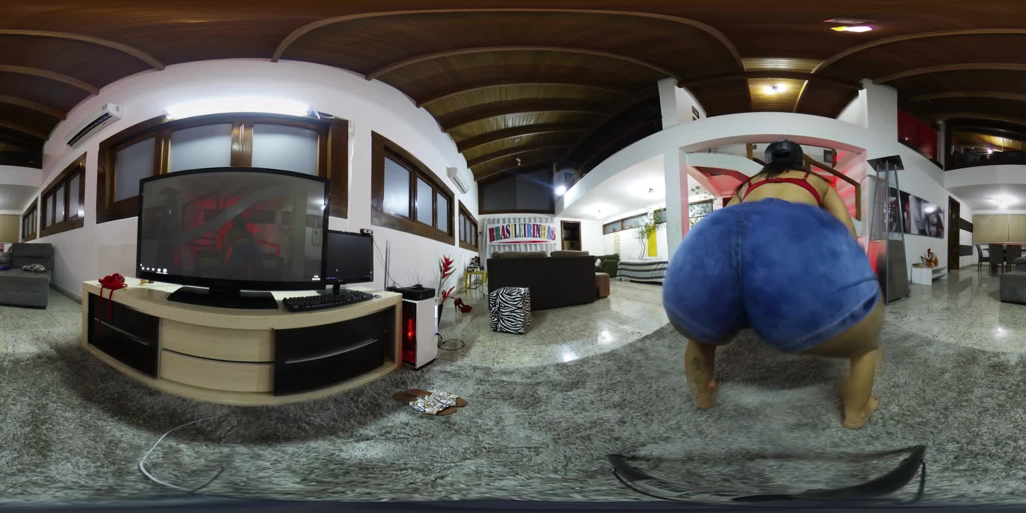 Carolina Carioca dançou funk em 360º