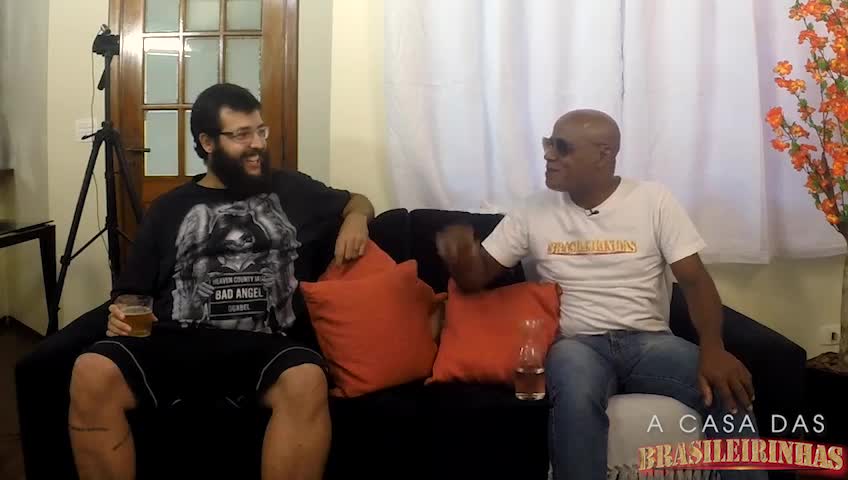 Kid Bengala e Cauê Moura elegem a Miss Brasileirinhas de Abril!