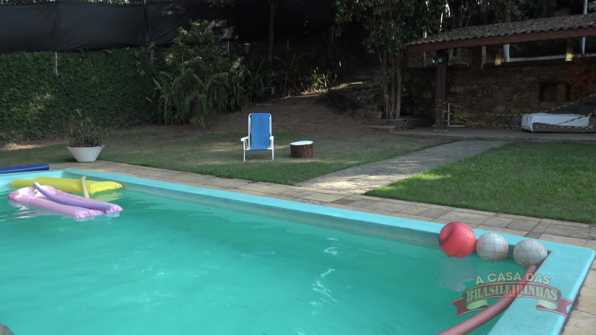Melissa Pitanga dando na aula de sexo oral da casa