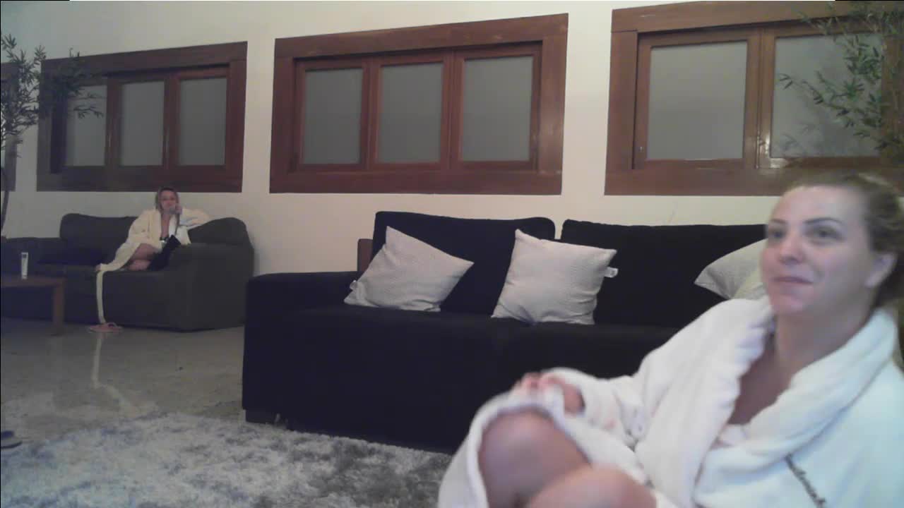 Milena Santos ao vivo no chat de sexo mandando ver na putaria