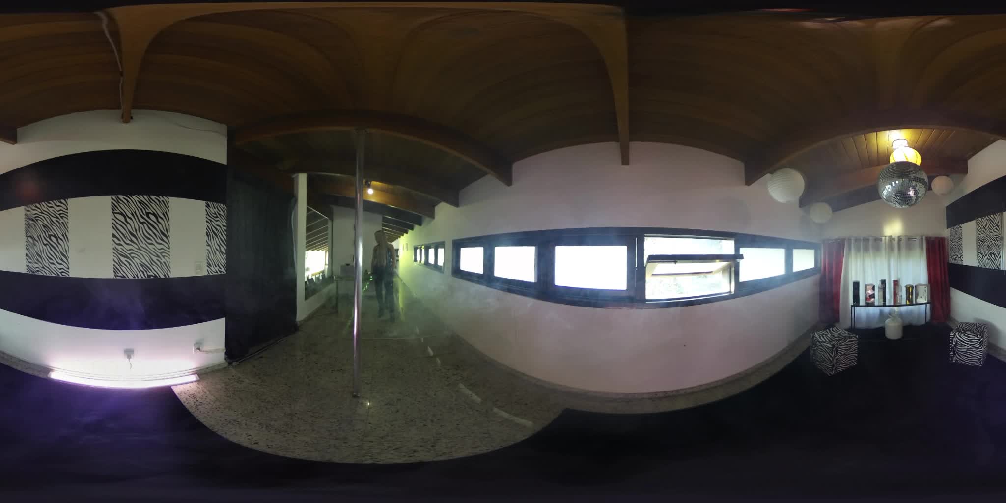 Vídeo pornô em 360º com Ines Ventura
