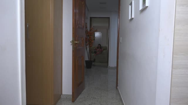 Hora do desfile de lingerie na Casa das Brasileirinhas