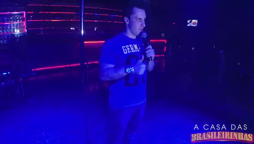 Luna Costa e Angel Lima dançam pole dance na balada liberal!