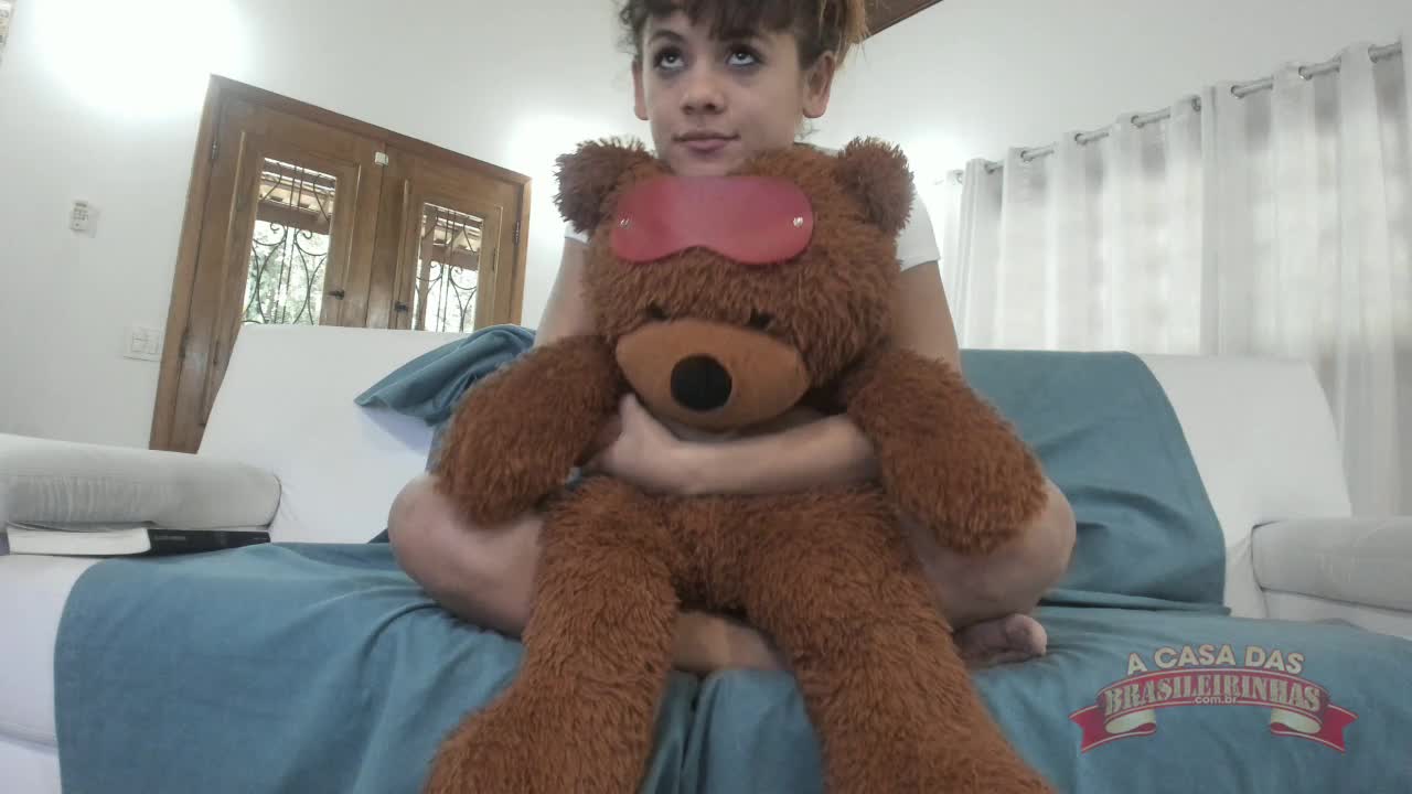 Paola Gurgel nua no chat fazendo putaria 
