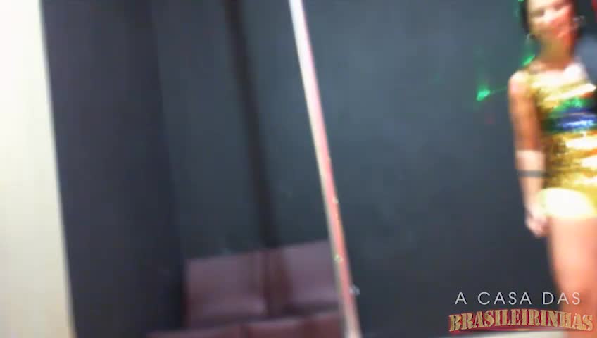 Tuca Viana dando um show no Pole dance