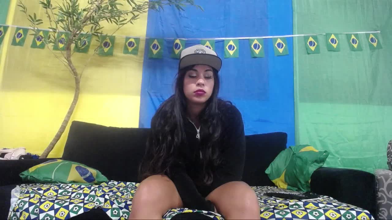 Chat de sexo com a atriz pornô Lola