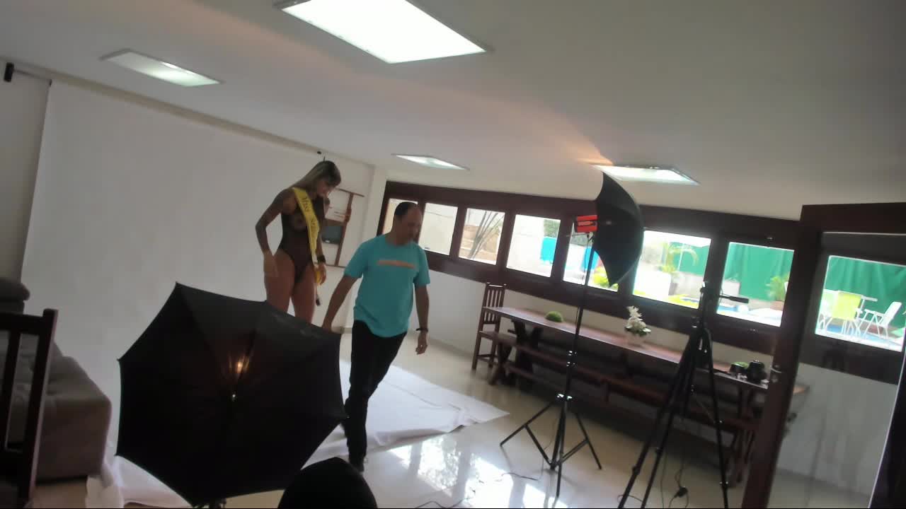 Barbara Inked chegou na Casa das Brasileirinhas 