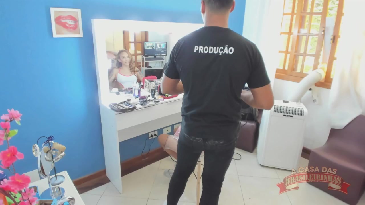 Melissa Marques novinha nos bastidores pornô